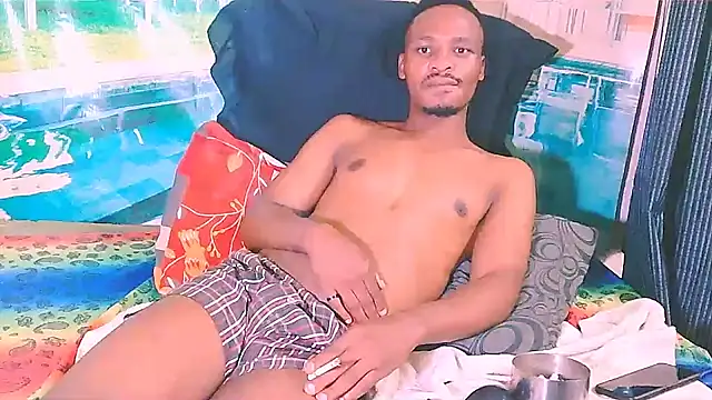 EbonyTiger69's cam snapshot