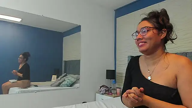 PamelaChu01's cam snapshot