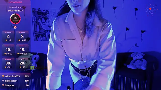 liana_kisses's cam snapshot