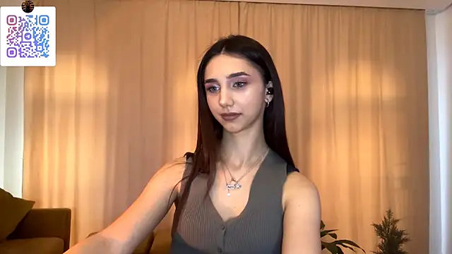 LinaMour's cam snapshot