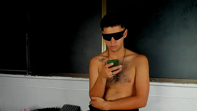 HellAndDante_ live sex cam