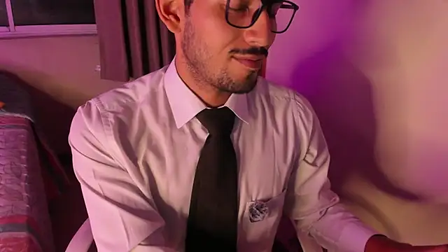 Nicholasrodrii live sex cam