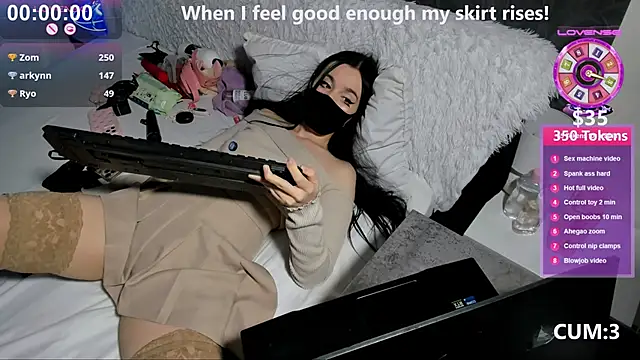 ariel_aspen's cam snapshot