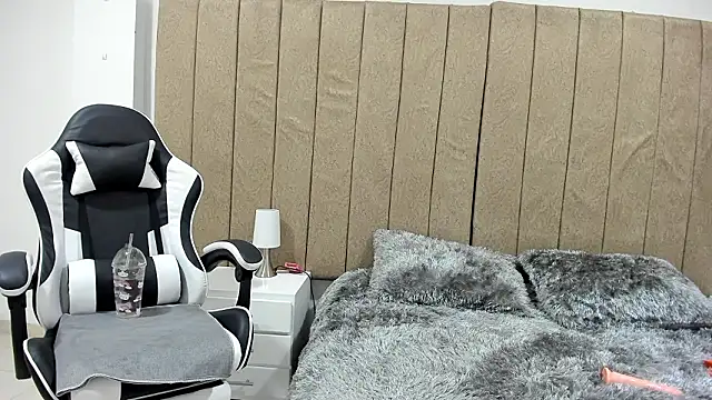 valery_slim18 live sex cam