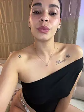 Leah_Honey26 live sex cam