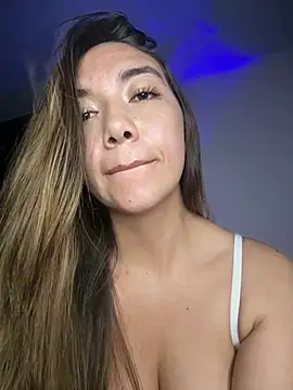 Iris_lee live sex cam