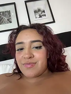 NaughtyNinnaXXX live sex cam