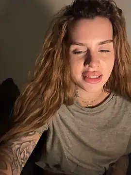 EmiliaCatalina live sex cam