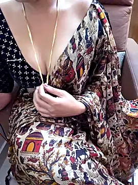 Roja-Telugu777's cam snapshot