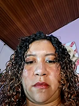 kenia_thompsom01's cam snapshot