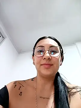 You-kitty2025's cam snapshot