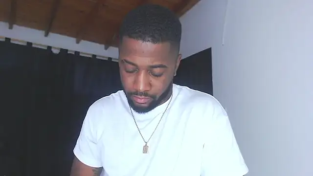 Drake_Nassir4's cam snapshot