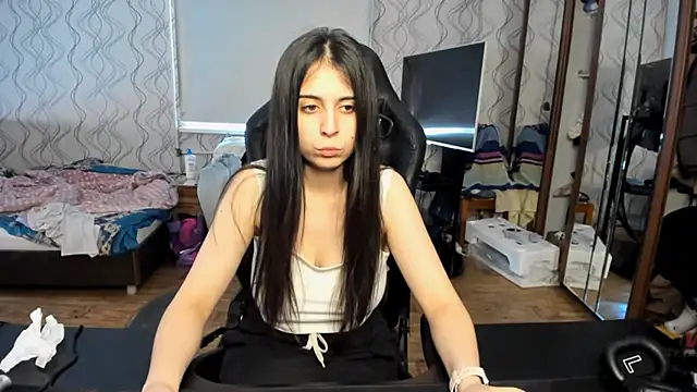 WaltraudPattie's cam snapshot