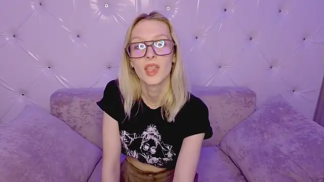 Akiro_Kim7 live sex cam