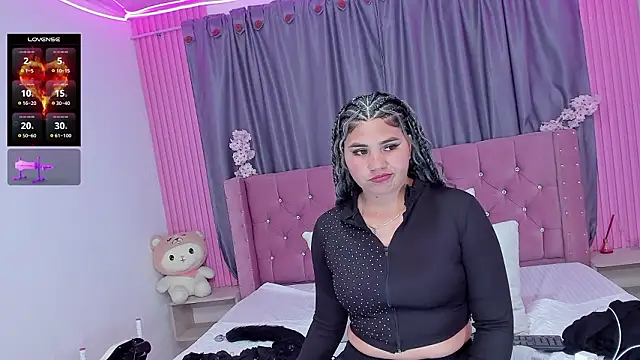 Nayla-Mouna's cam snapshot