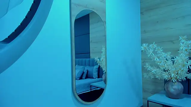 TiffanyyLam live sex cam