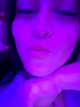 Jheriiz_1's cam snapshot