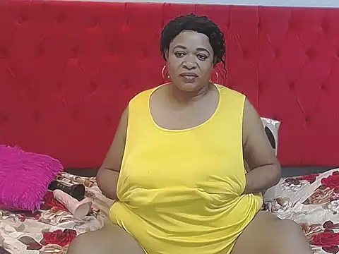 BustyQueenXXL's cam snapshot