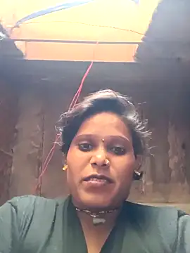 cute_diya_12 live sex cam