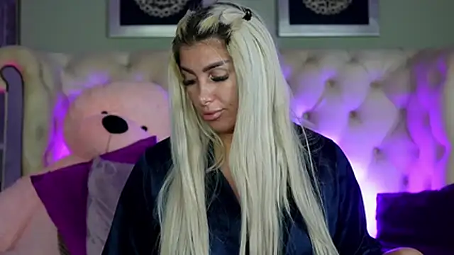 Squirt_Tanya live sex cam