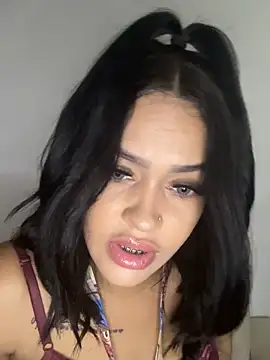 Lylyyy01's cam snapshot