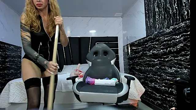 Ladyy_Scarlett's cam snapshot