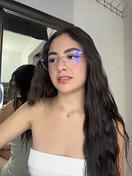 IslaCole's cam snapshot