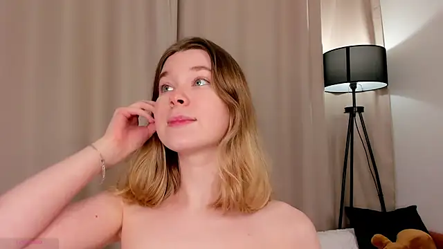 MaraaSwan's cam snapshot