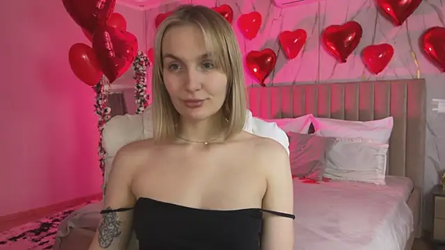 _Vikky_Moon_'s cam snapshot