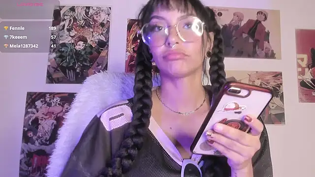 Luna-Chann's cam snapshot