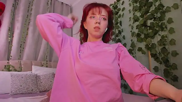 Love_is_Lola live sex cam