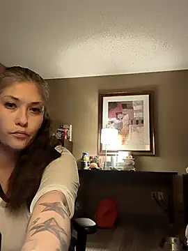 Geeznuts19 live sex cam