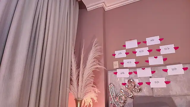 EllaVillaluna's cam snapshot