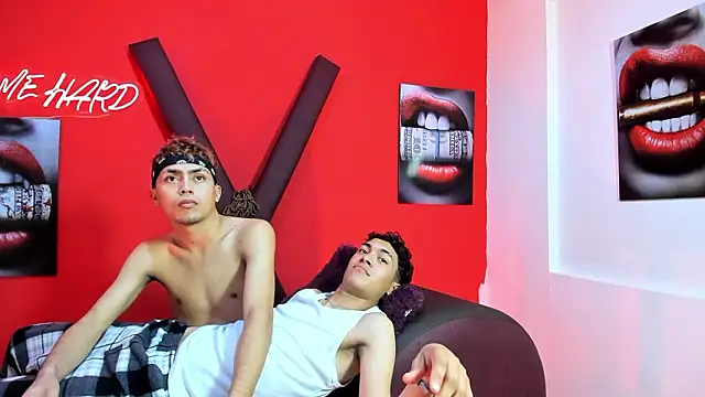 AVENGER_BOYS2026 live sex cam