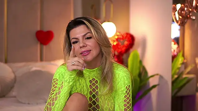 CamilaStarr live sex cam