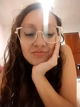 Pinkvixen69's cam snapshot