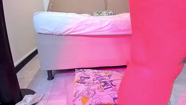 Miia_Thompsonn's cam snapshot