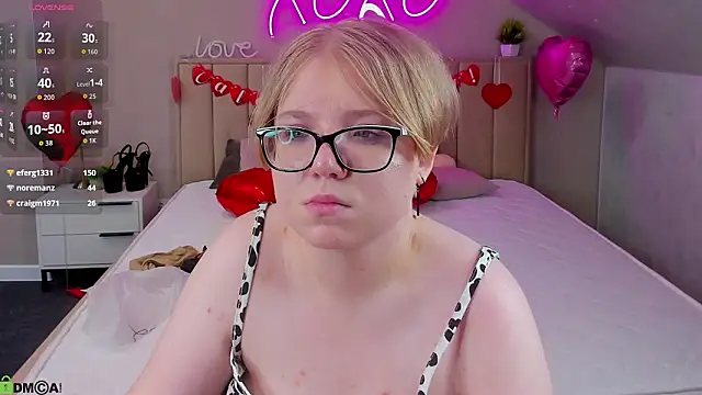 Lauraaa_Smith's cam snapshot