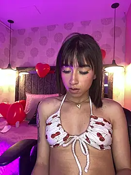 alahia_pink's cam snapshot