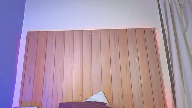 alysha_xia_'s cam snapshot