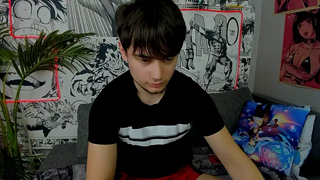 AlejandroEllias live sex cam