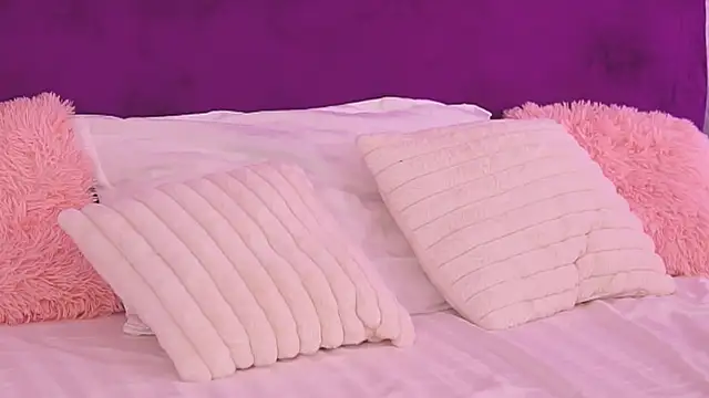 EllinaNuria live sex cam