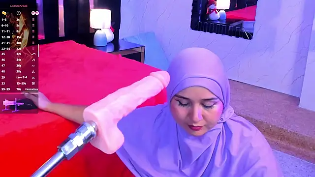 SamiQuest live sex cam