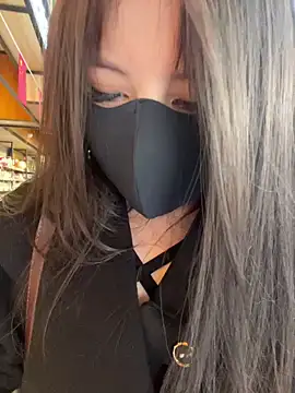 Carlin-yiyi live sex cam