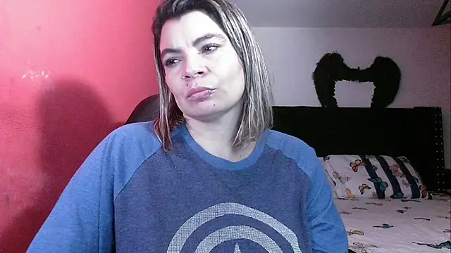 charlotedoll's cam snapshot