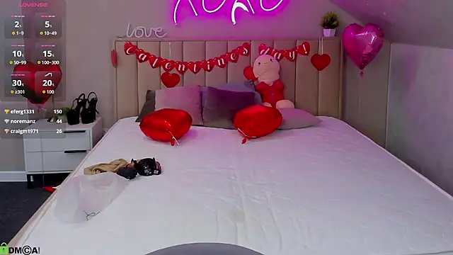 Lauraaa_Smith's cam snapshot