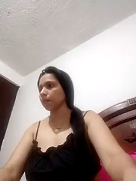 AriaRavelle's cam snapshot