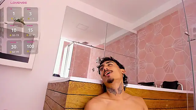 Mr_Strike live sex cam