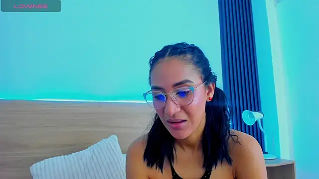 Samantha_luv_'s cam snapshot