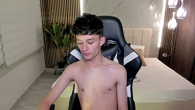 Patrick_Howland_ live sex cam